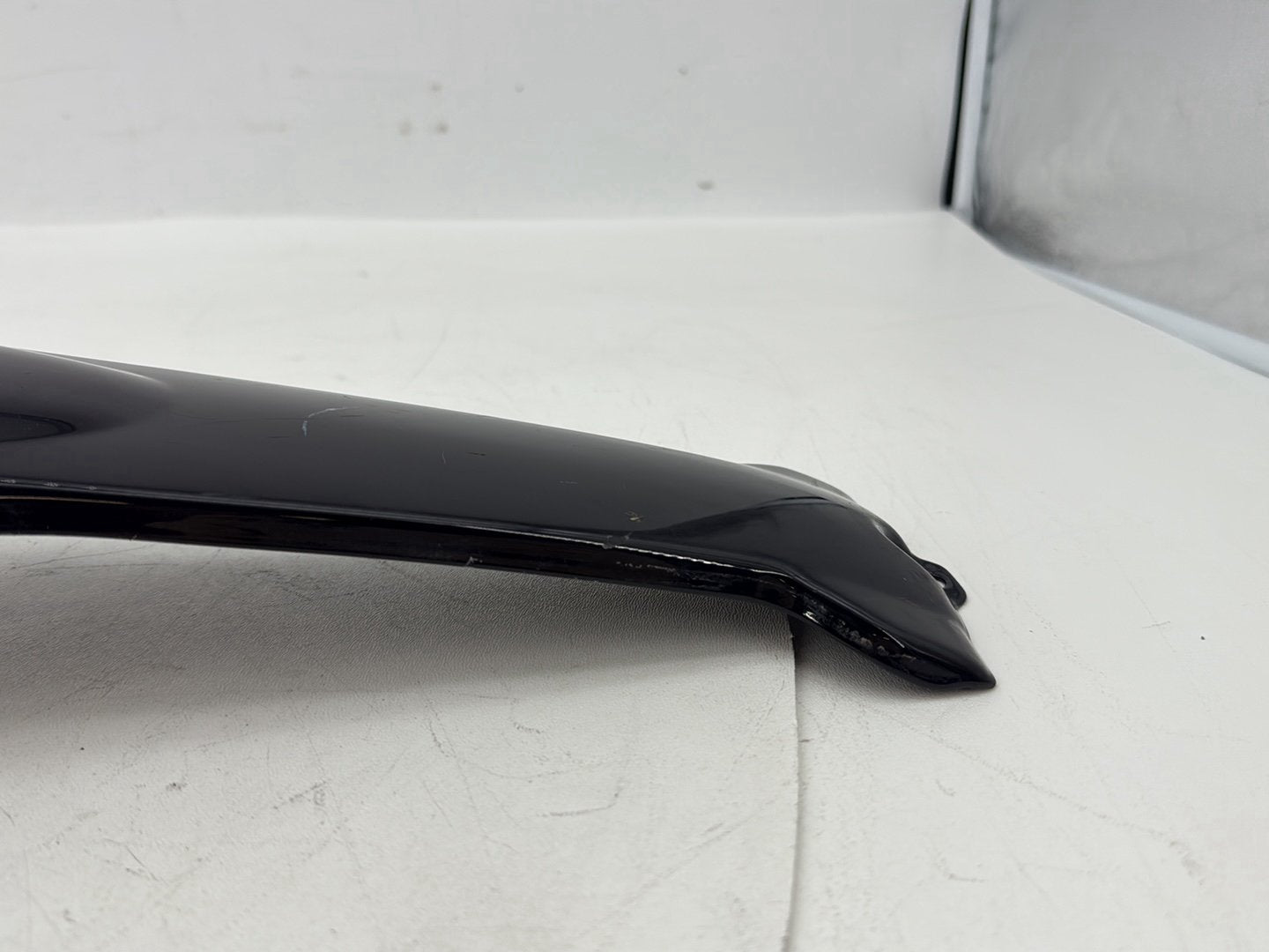 2007 - 2012 Harley-Davidson Dyna Super Glide Fuel Gas Tank Dash Console NOKey 61693-05DH