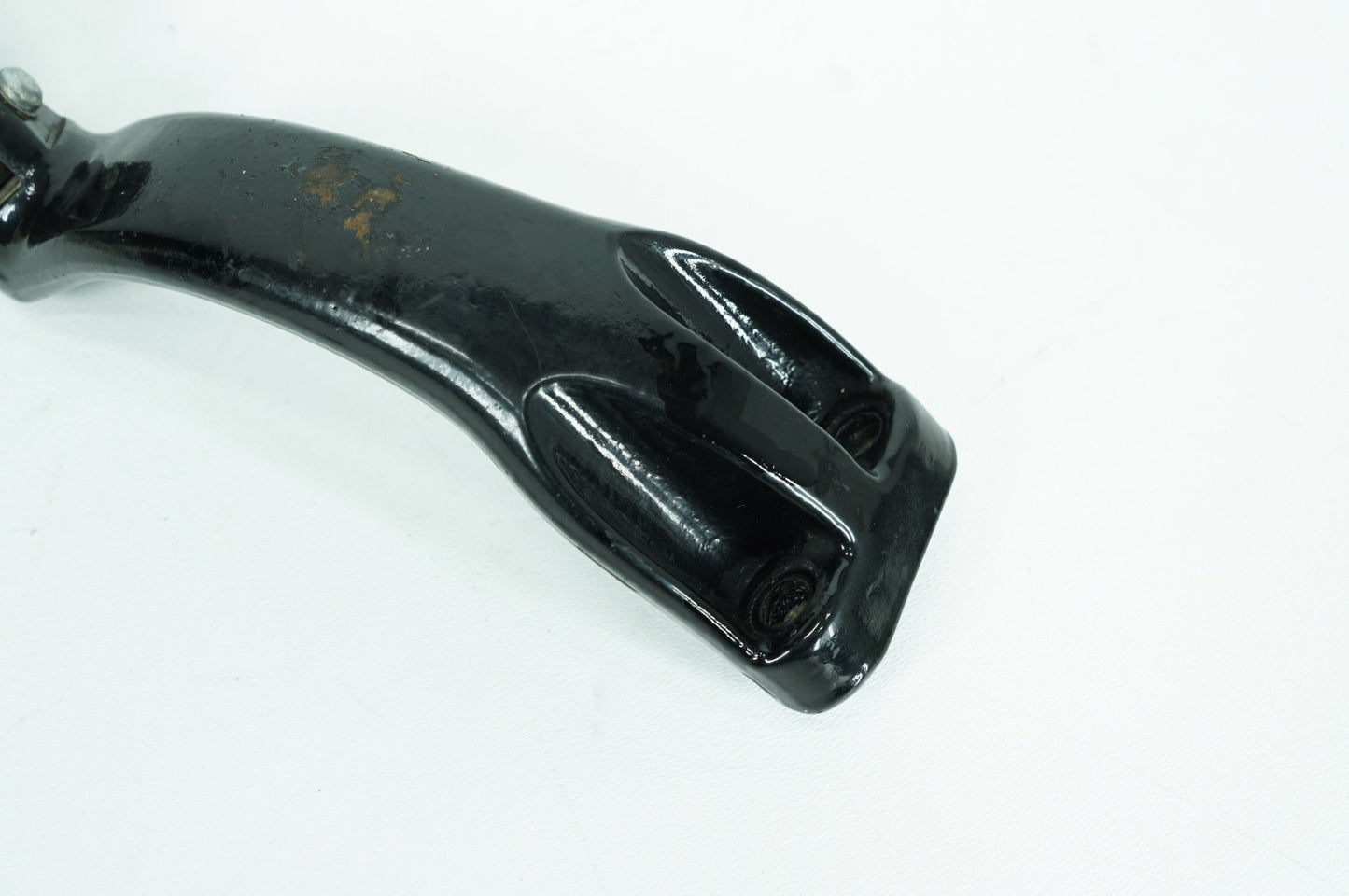 2004 - 2010 Harley-Davidson Sportster Low Right Foot Rest Support Bracket Peg 42652-04