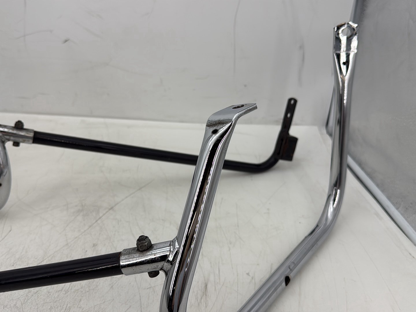2006 Harley Electra Glide Touring Classic FLHTCI OEM Rear Left Right Saddlebag Guard Rails Bar