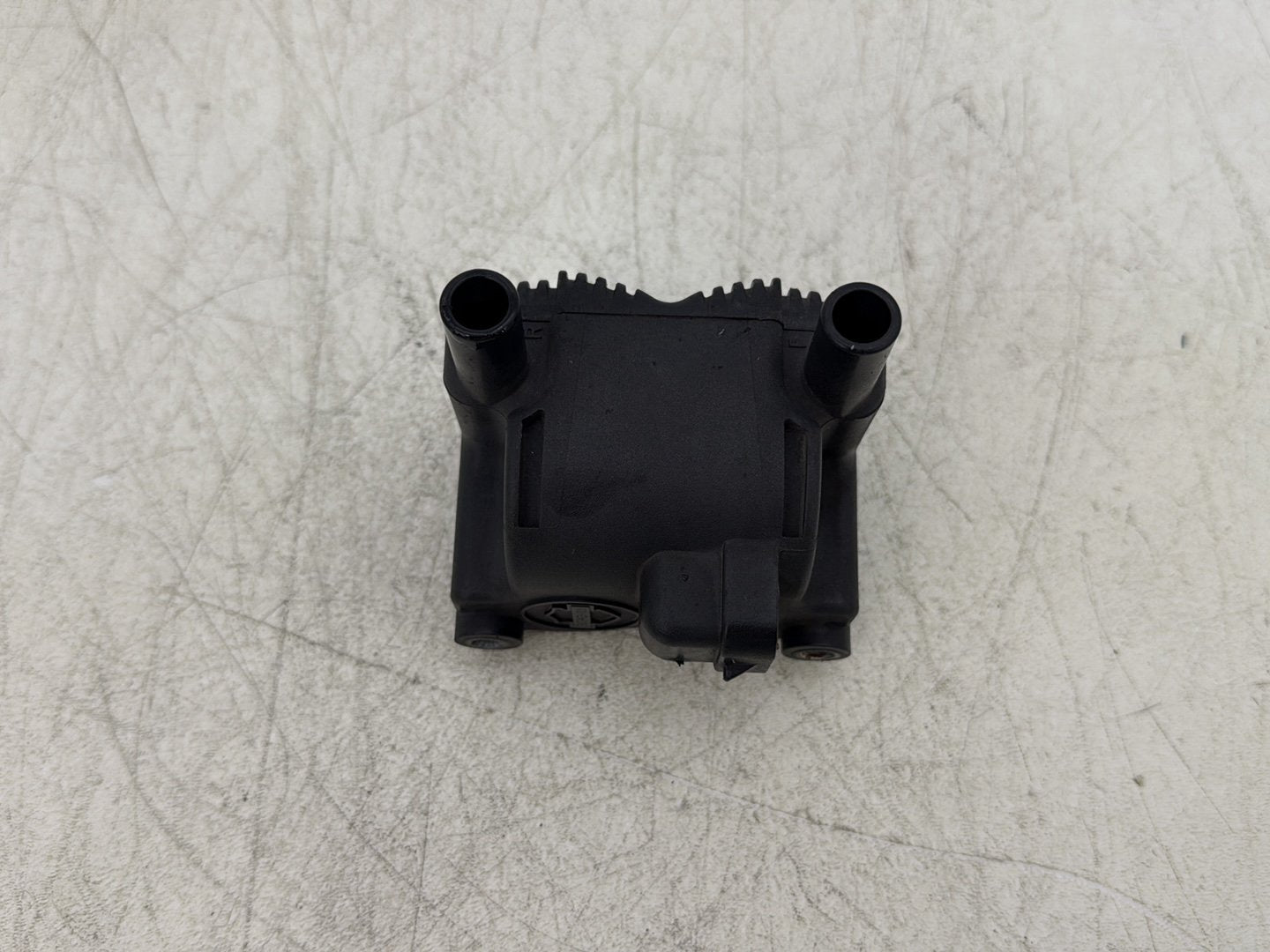 2004 Harley Dyna Super Glide FXDI OEM Ignition Coil Spark Igniter