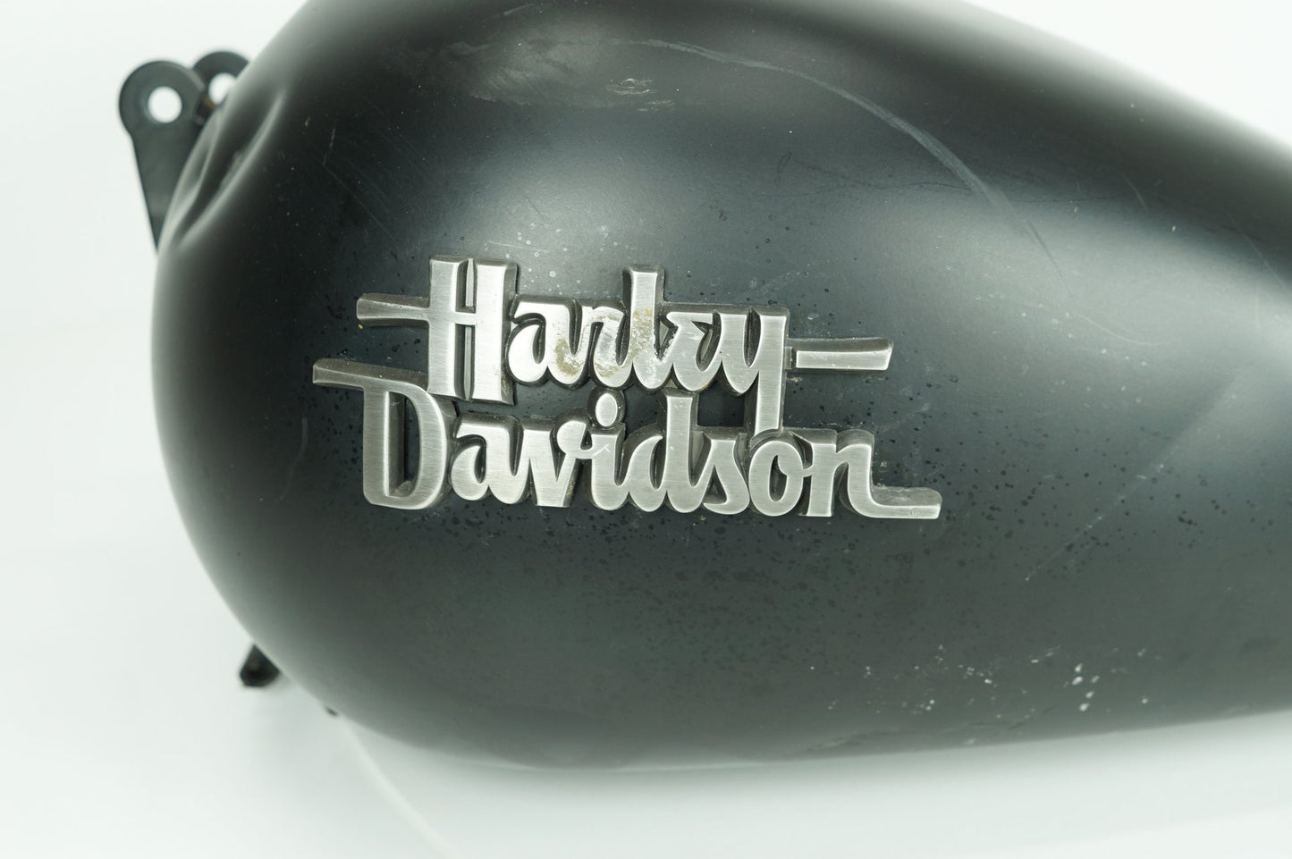 2007 - 2017 Harley-Davidson Dyna Street Bob Fuel Gas Tank Gasoline Reservoir  	61593-10