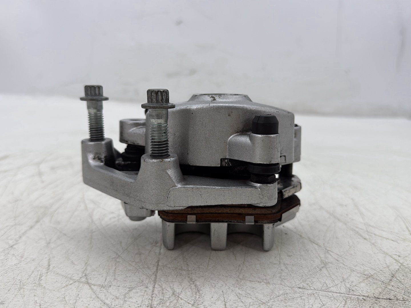 2006 Harley Sportster XL883L 883 Low OEM Front Left 1 Brake Caliper 44121-04