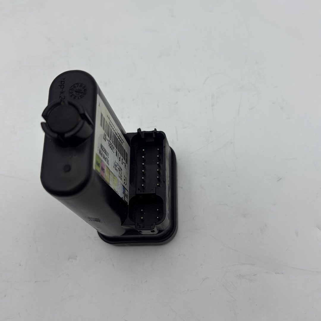 2007 - 2012 Harley-Davidson Dyna Street Bob Turn Signal Security Module TSSM 68925-07