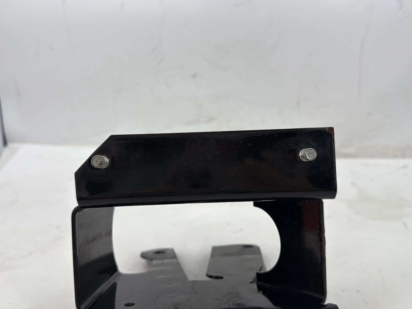 2005 Harley Road Glide Touring FLTRI OEM Inner Fairing Mount Support Bracket