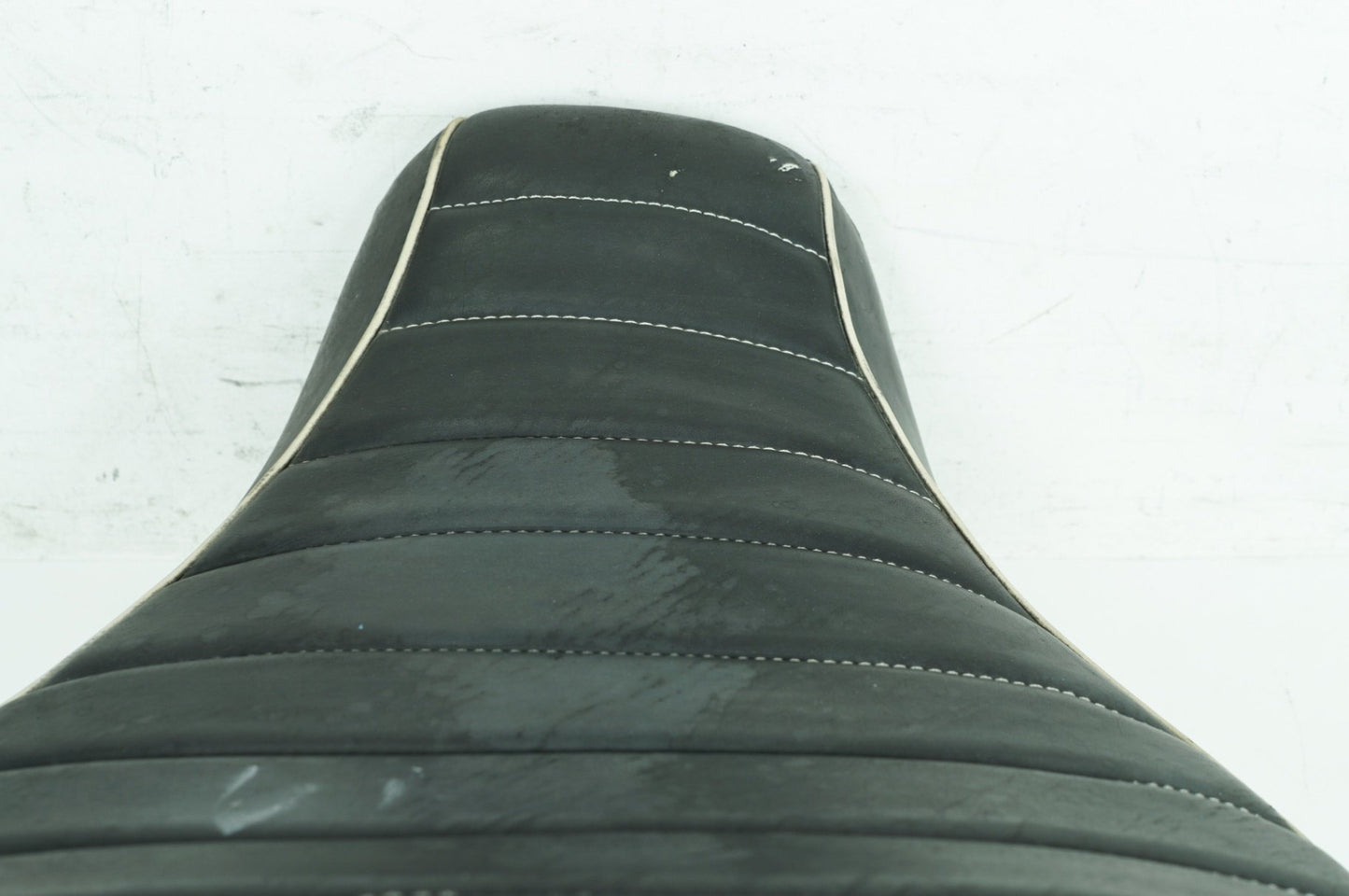 1999 - 2006 Harley-Davidson Touring Road King Passenger Rider Driver Seat Saddle 52314-04