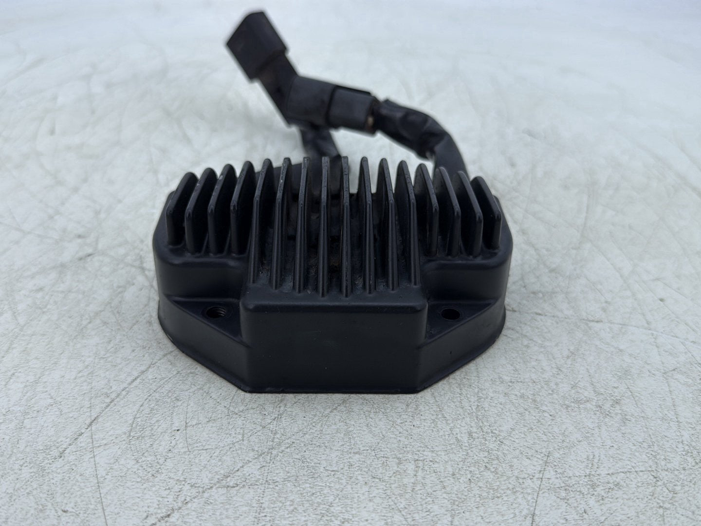 2004 Harley Dyna Super Glide FXDI OEM Voltage Regulator Rectifier