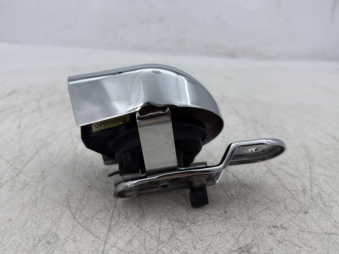 2016 Harley Road King Touring FLHR OEM Horn Signal Klaxon Chrome Cover