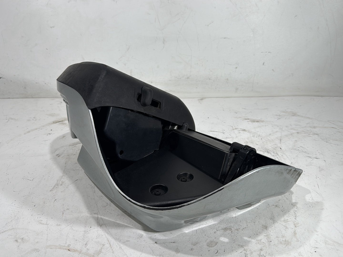 2015 Harley Electra Glide Touring Ultra Low OEM Left Lower 1 Fairing Cowl Cover