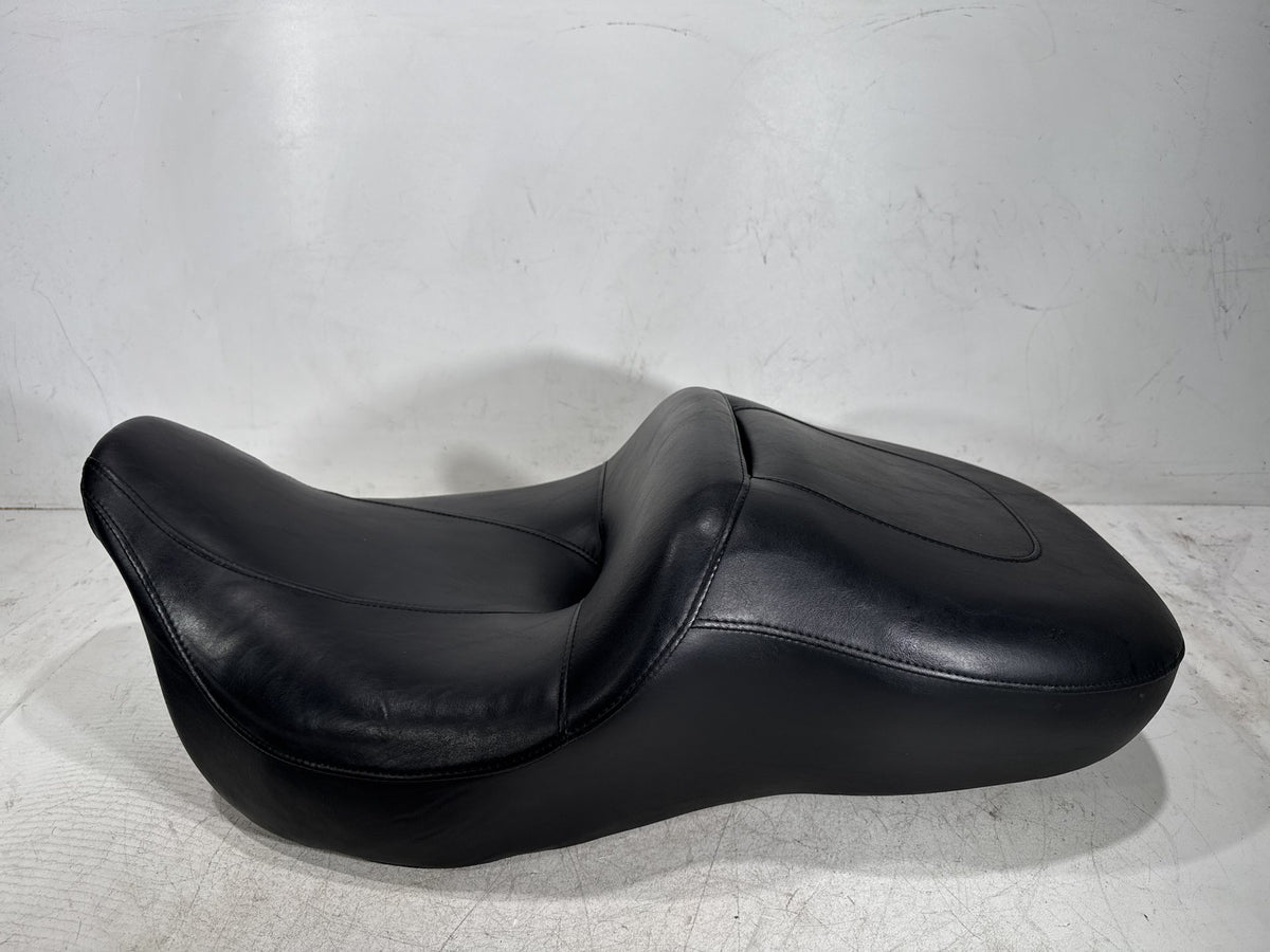 2009 Harley Electra Glide Touring CVO Eagle Passenger Rider Driver Seat Saddle