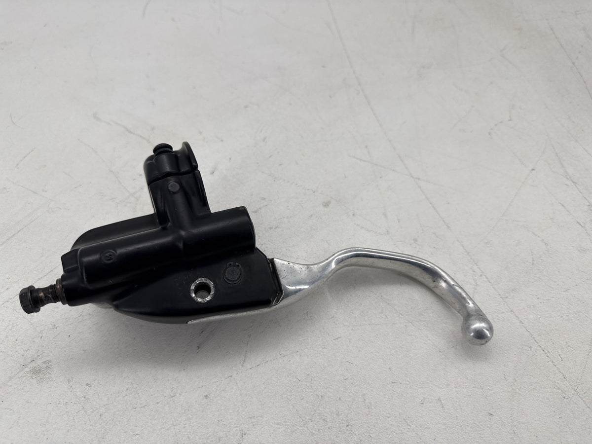 09 Harley Electra Glide Touring OEM Front Right Brake Lever Master Cylinder