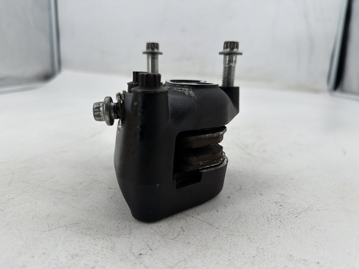 2002 Harley Electra Glide Touring Classic OEM Front Right 1 Brake Caliper