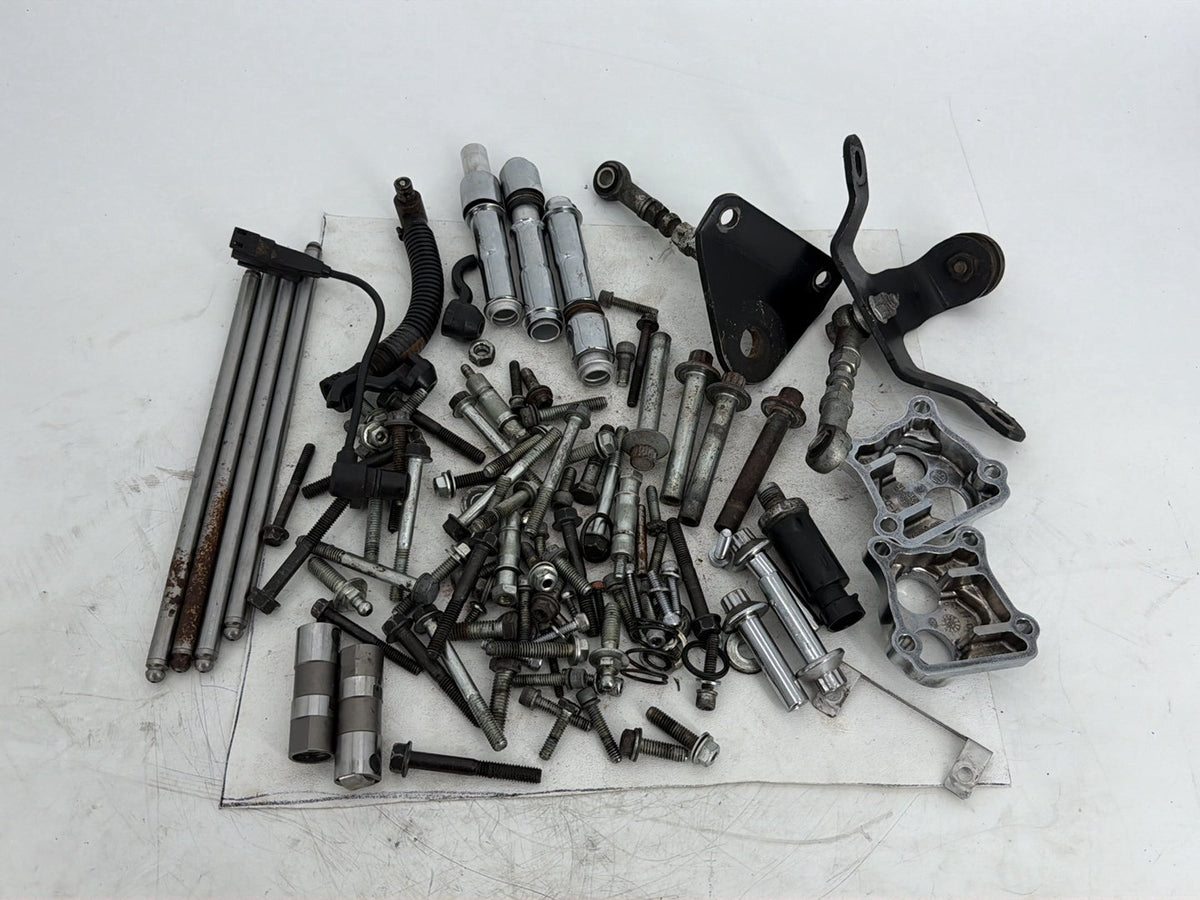 2006 Harley Touring Electra Glide Classic Twin Cam Engine Hardware Bolt Pushrods