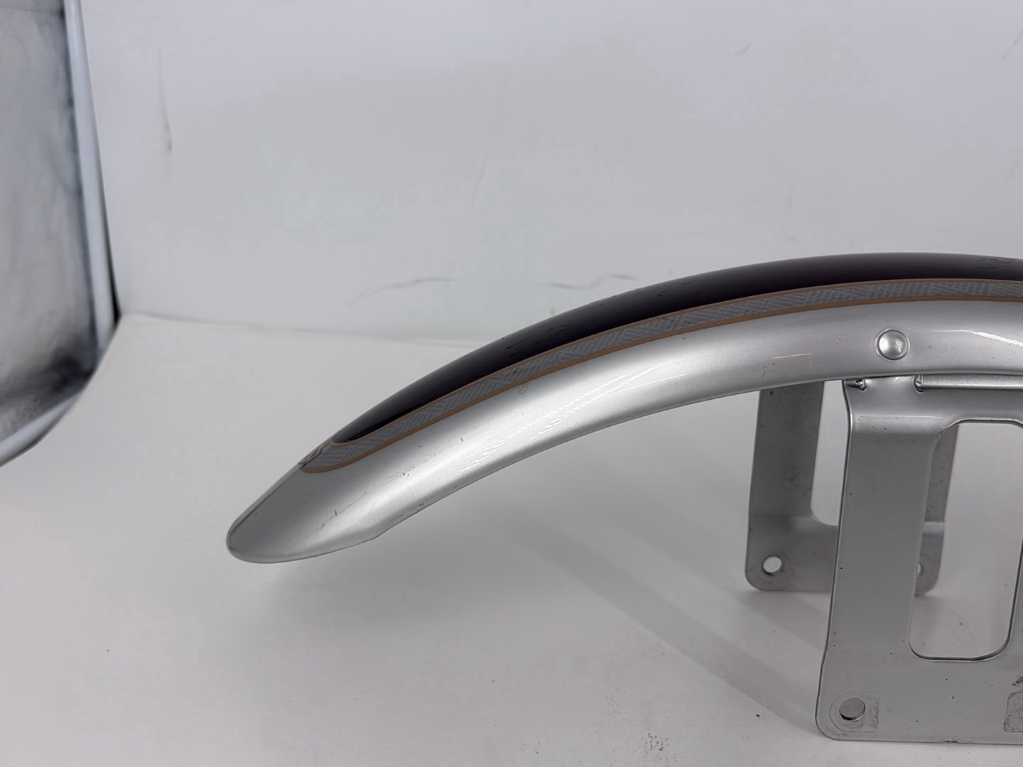 2003 Harley Sportster XL1200C 1200 Custom Anniversary OEM Front Wheel Fender Shell Panel