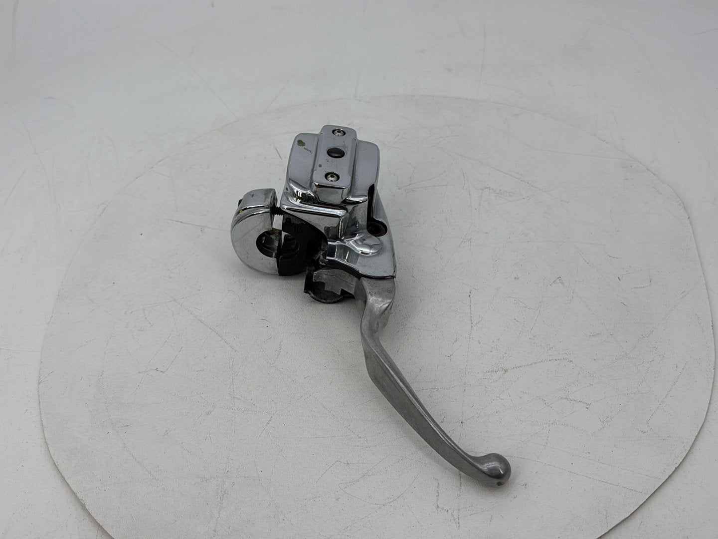 2007 - 2012 Harley-Davidson Dyna Super Glide Front Right Brake Lever Master Cylinder 45019-08A