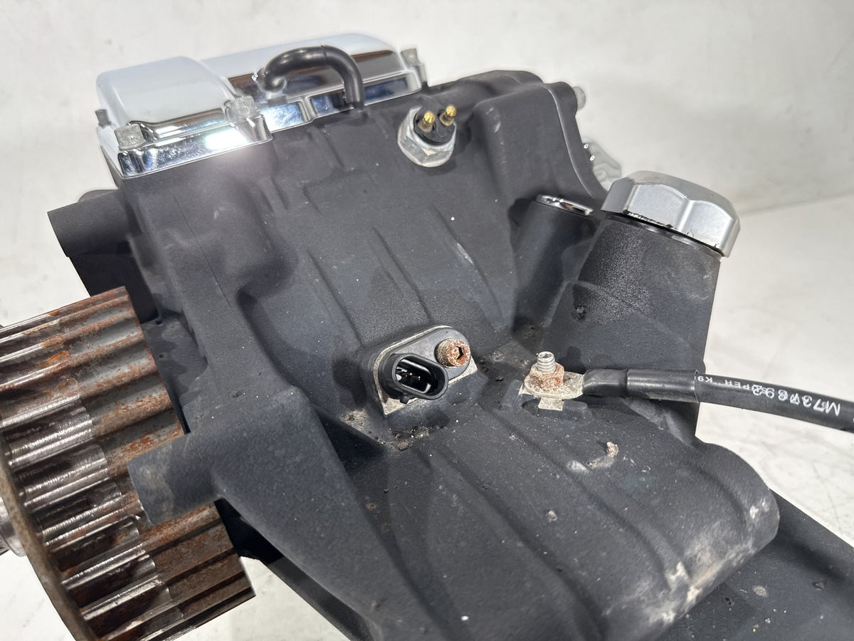 2011 Harley Road King Touring FLHR OEM 6 Speed Transmission Gearbox