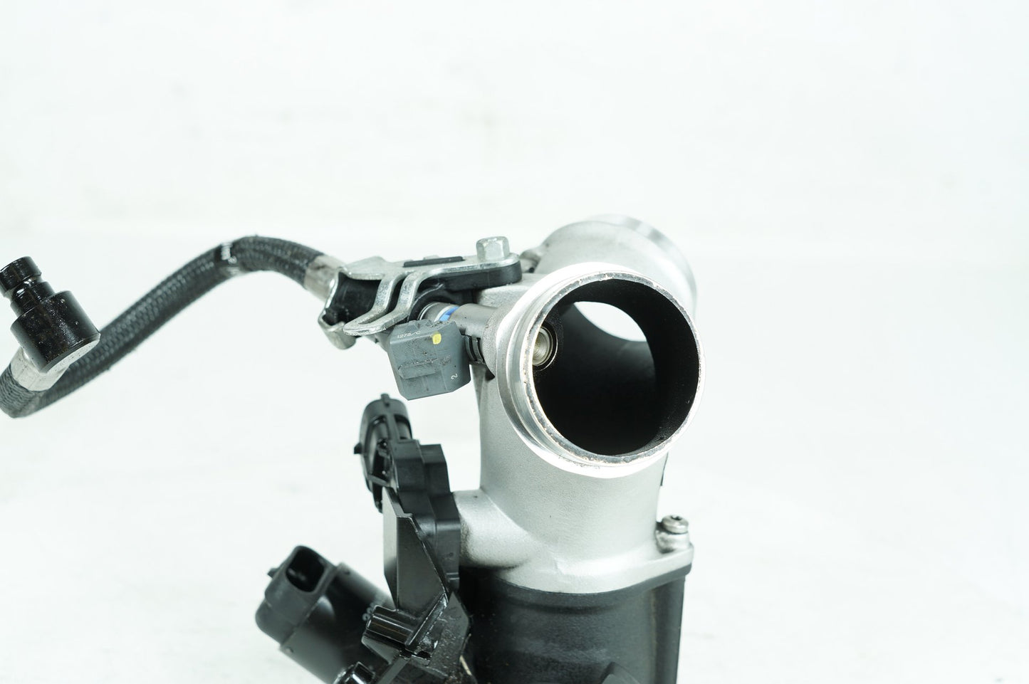 2013 - 2022 Harley-Davidson Sportster Iron Engine Intake Manifold Throttle Body 27694-07A