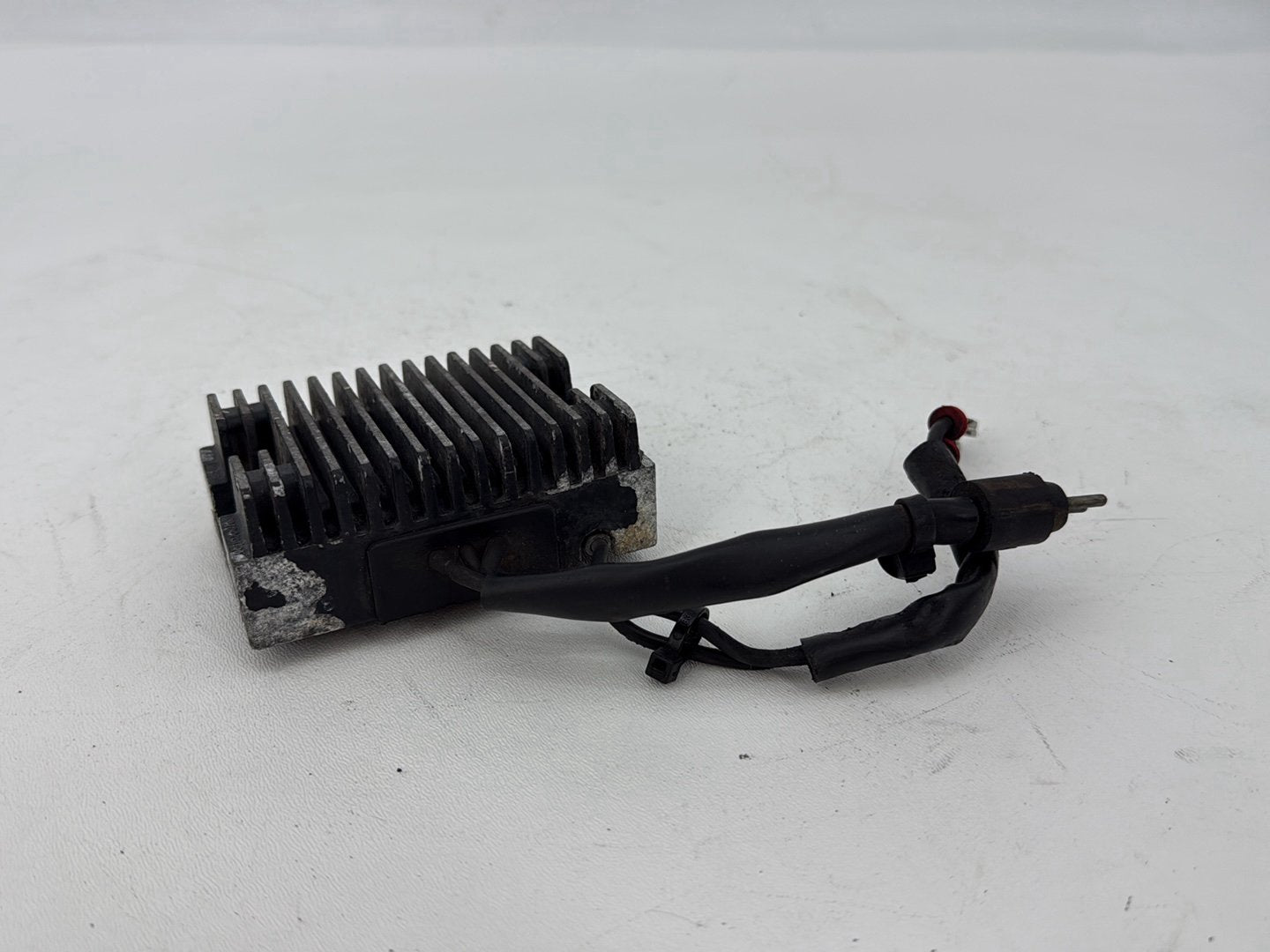 2004 - 2013 Harley-Davidson Sportster 883 Custom Voltage Regulator Rectifier  74523-04