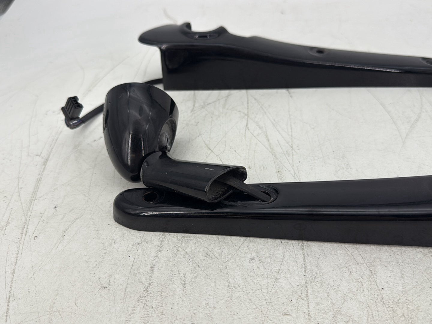 2013 Harley Forty-Eight Sportster 1200X OEM Rear Left Right Fender Struts Bracket & Turn Signal