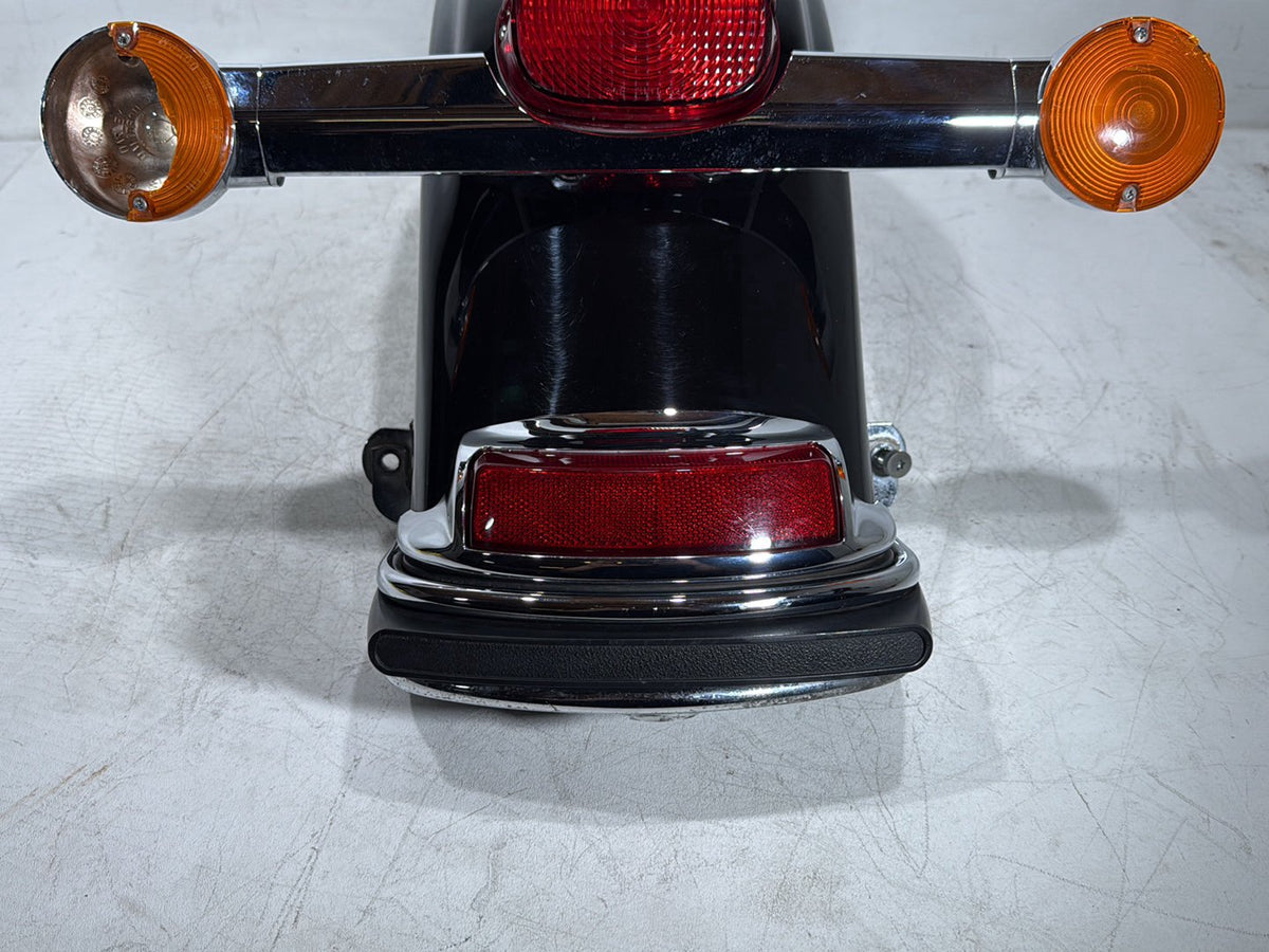2010 Harley Electra Glide Touring Ultra OEM Rear Wheel Fender & Turn Signals Bar