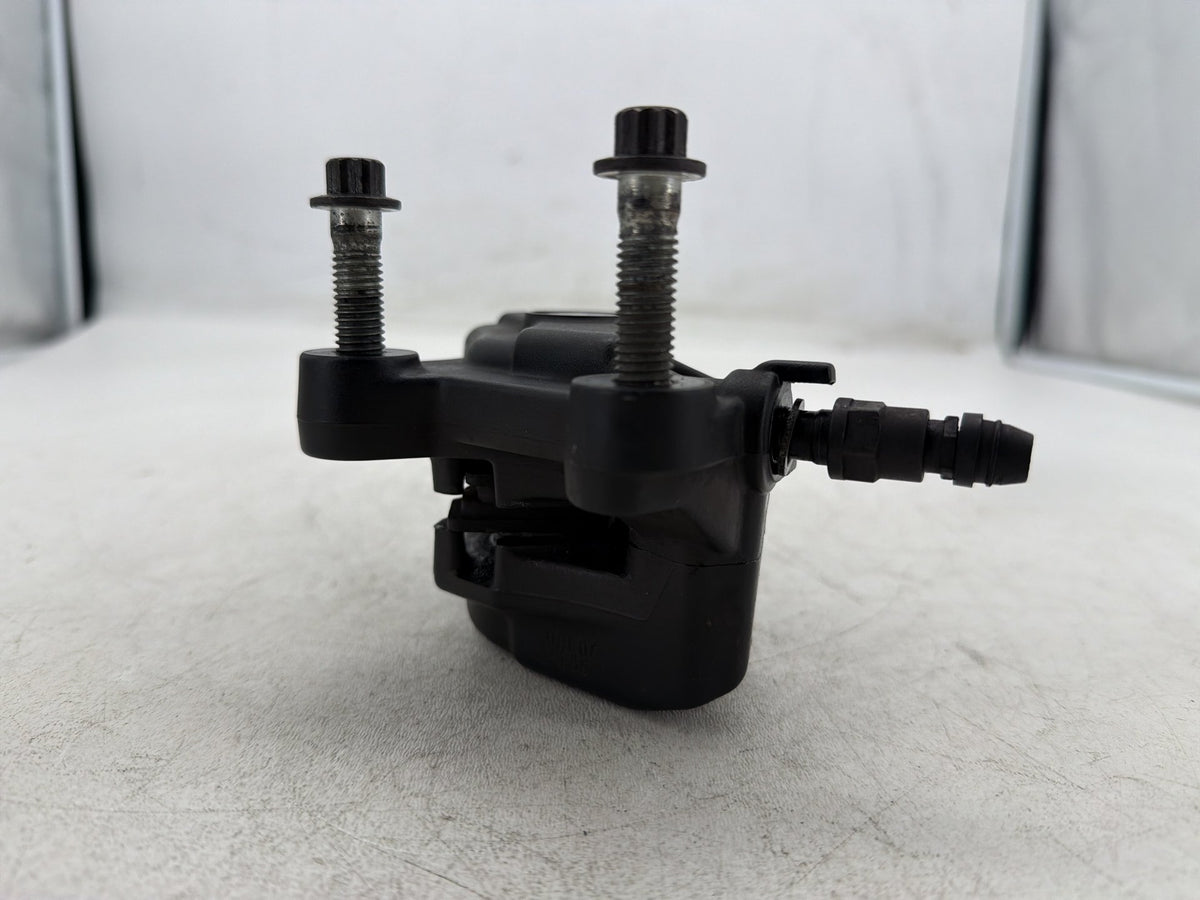 2010 Harley Street Glide Touring FLHX OEM Front Right 1 Brake Caliper