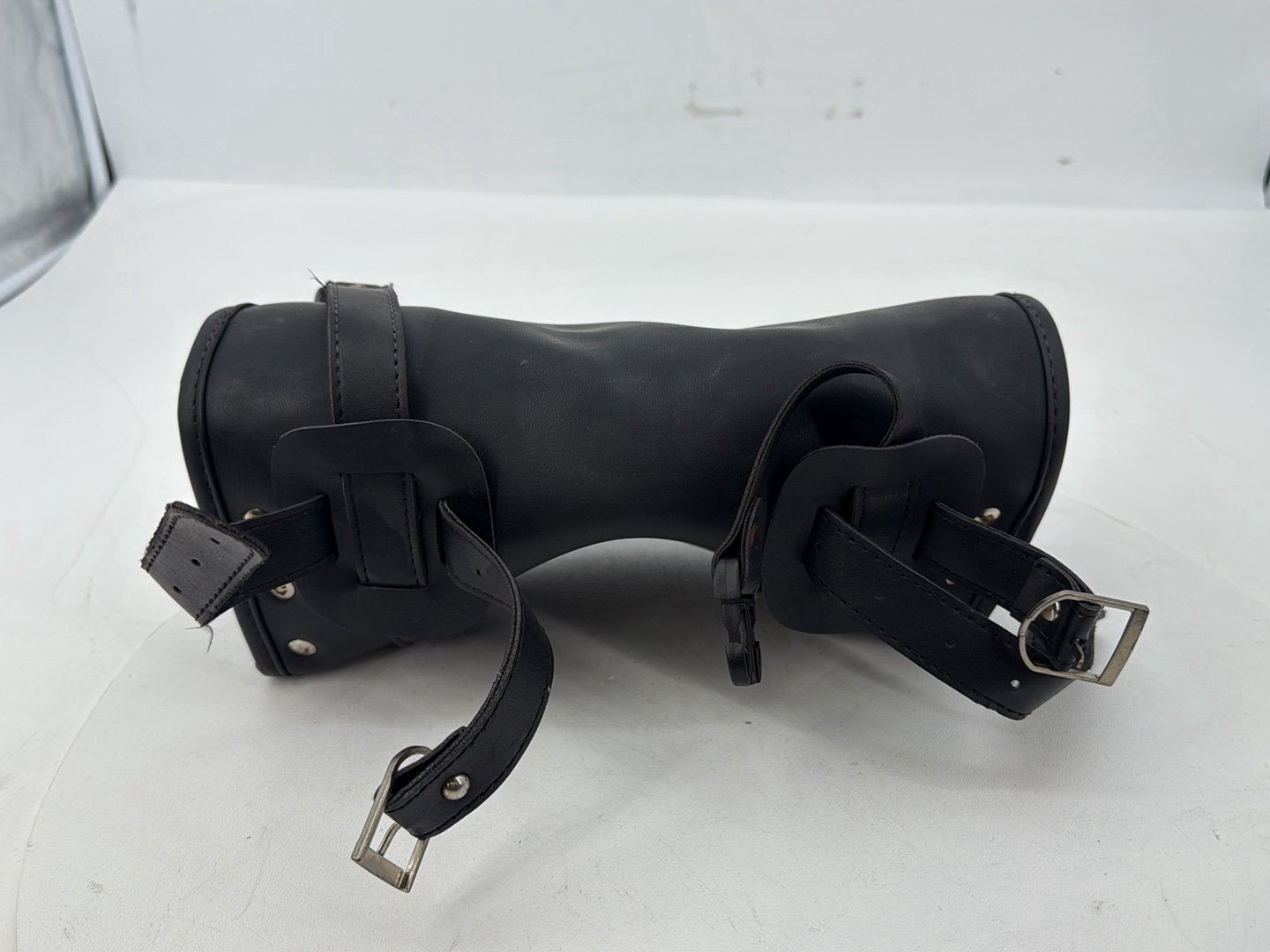 2004 - 2013 Harley-Davidson Sportster 883 Custom Front Onboard Tool Bag Leather Storage HmmtyRack