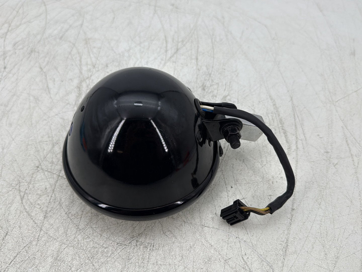 2007 Harley Dyna Street Bob FXDBI OEM Headlight Headlamp Head Light Halogen