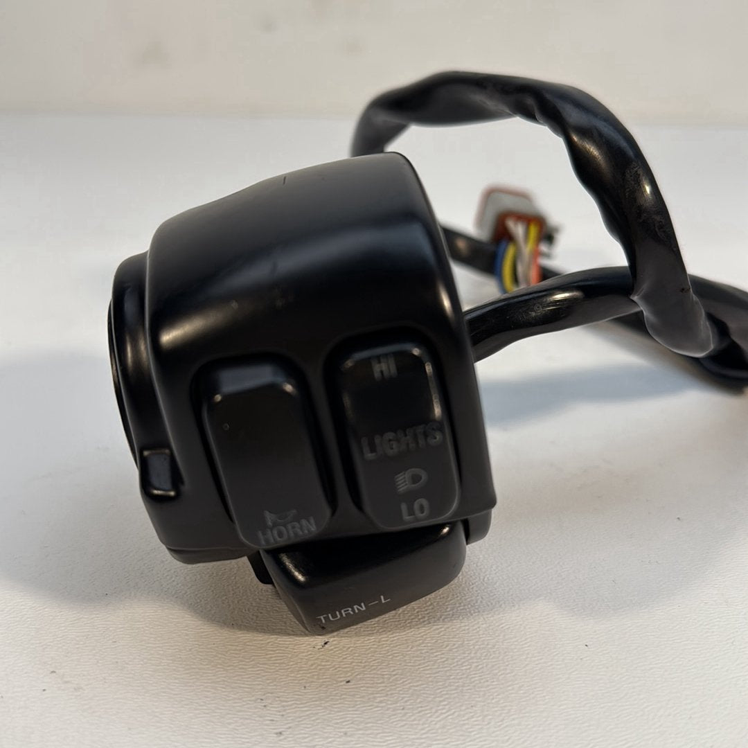 1986 - 2003 Harley-Davidson Sportster Hugger 883 Left Turn Signal Headlight Switches Controls 71598-96A