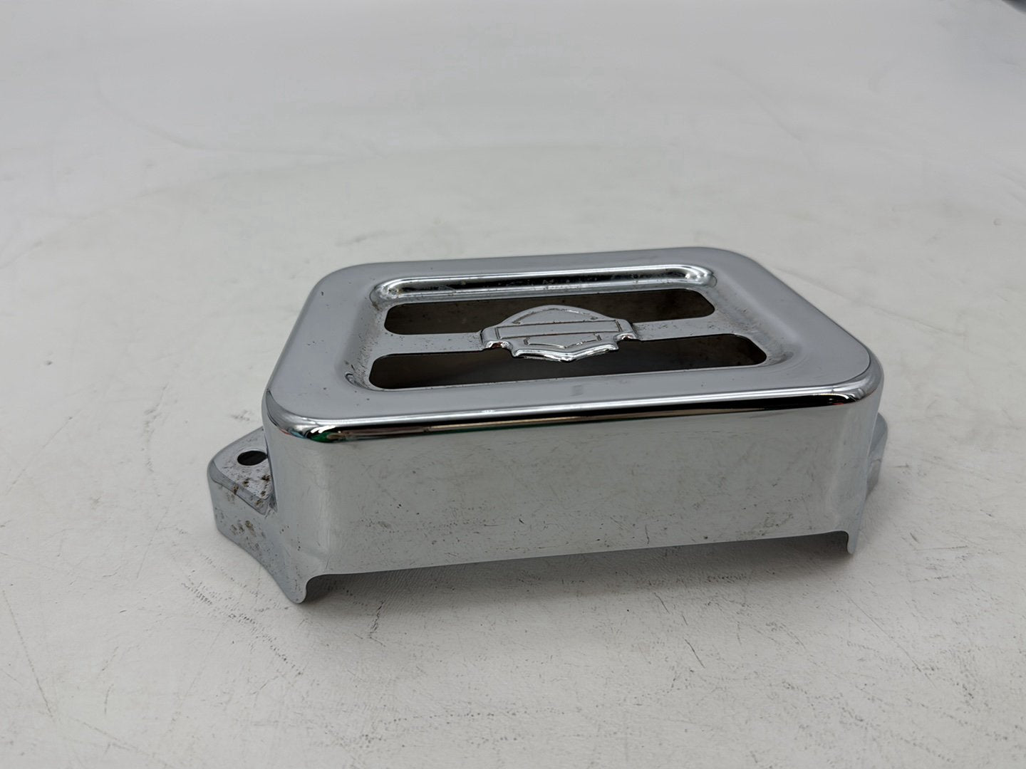 1999 - 2006 Harley-Davidson Touring CVO Screamin Eagle Road King Voltage Regulator Cover Guard 74543-00