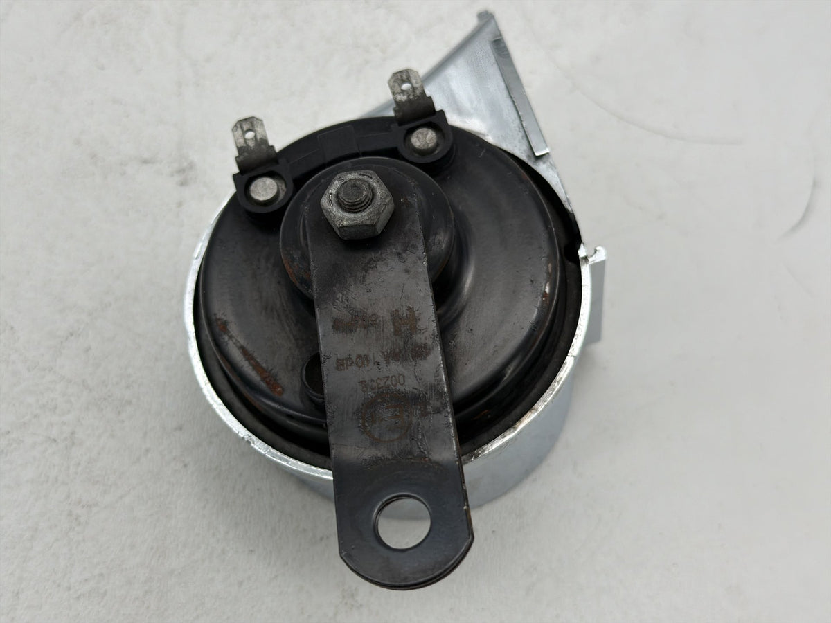 2011 Harley Electra Glide Touring Ultra OEM Signal Horn Klaxon Beep