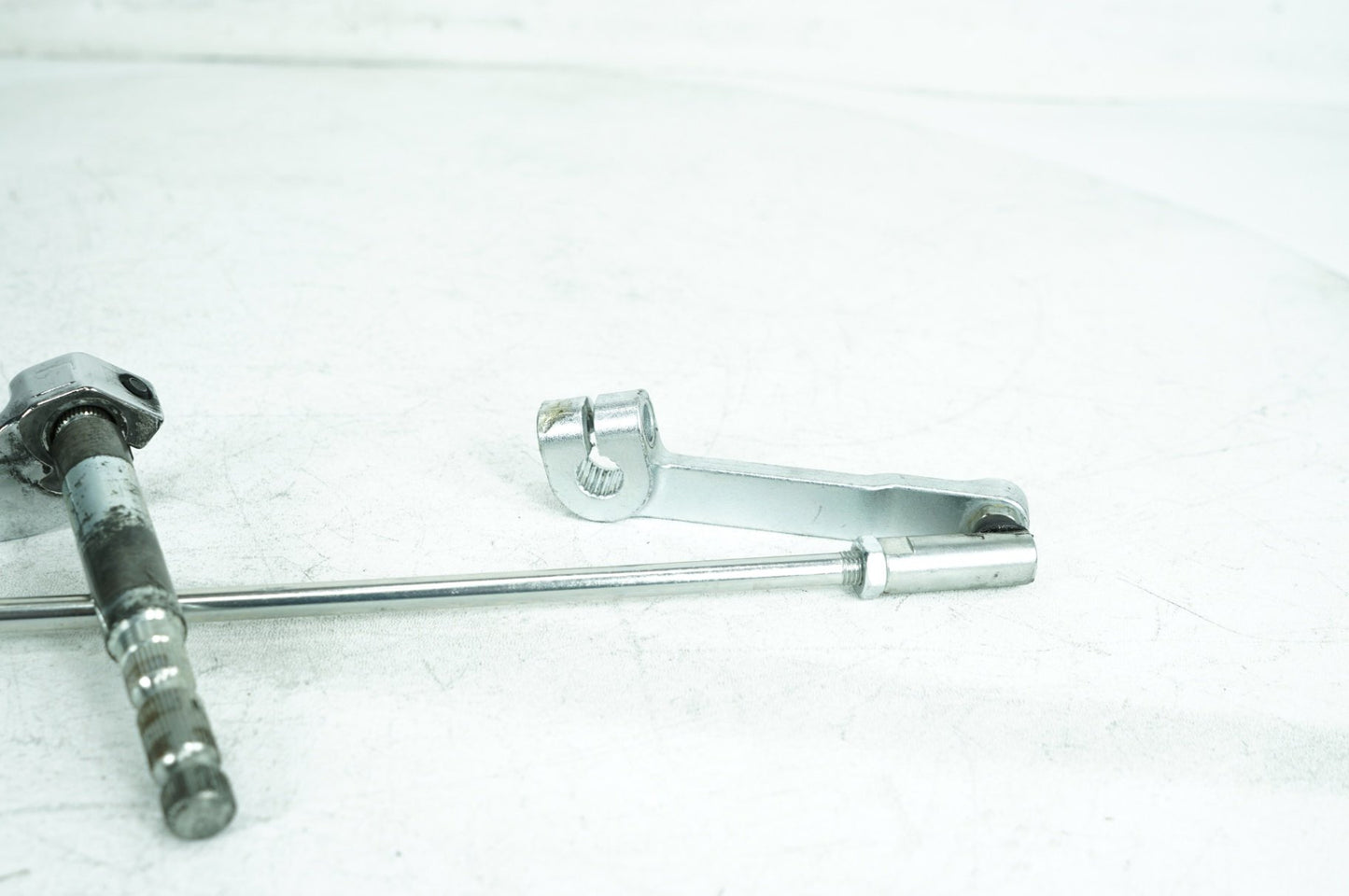 2008 - 2016 Harley-Davidson Touring Street Glide Gear Shifter Lever w/ Rod linkage 33709-82A