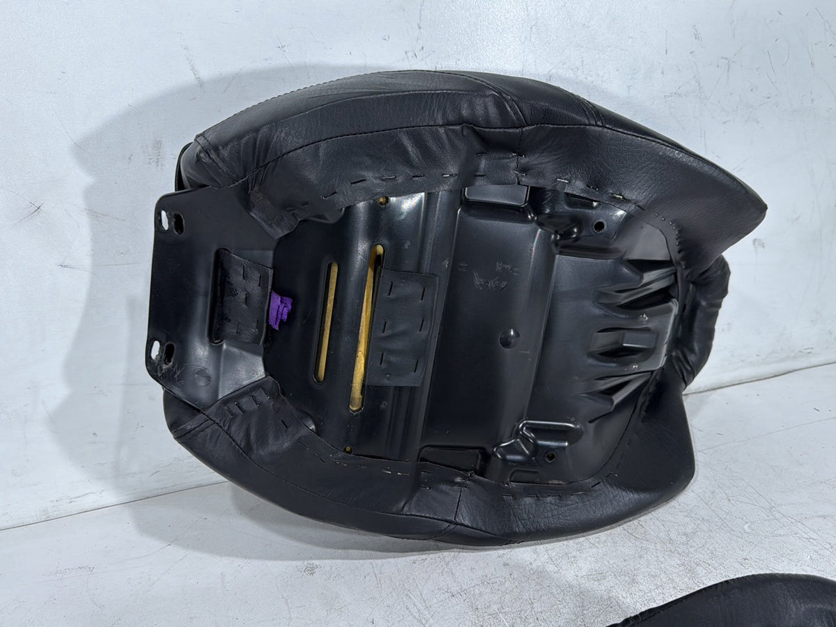 2011 Harley Road Glide Touring FLTRX Passenger Rider Driver Seat Saddle Pillion