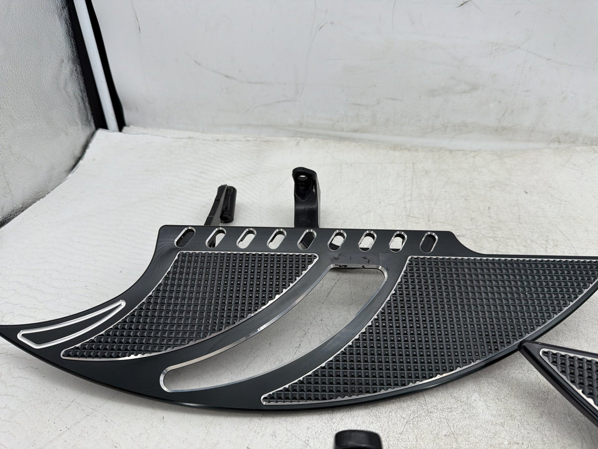 10 Harley Road King Touring Police Left Right Driver & Pass Floorboard Foot Rest