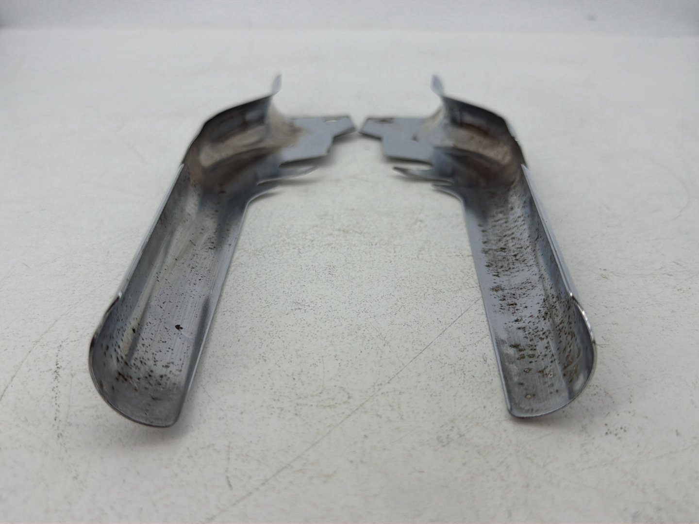 1984 - 1998 Harley-Davidson Touring Electra Glide Classic Left Right Saddlebag Fender Struts Brackets 47551-79B