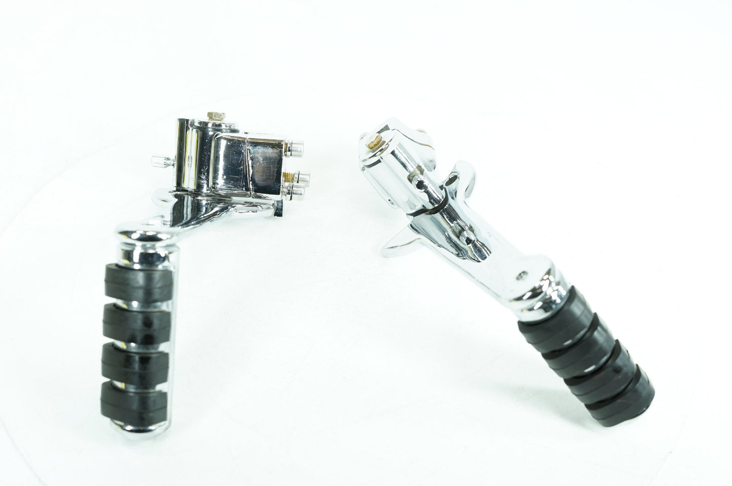 2007 - 2012 Harley-Davidson Touring Electra Glide Ultra Passenger Left & Right Foot Pegs Kuryakin