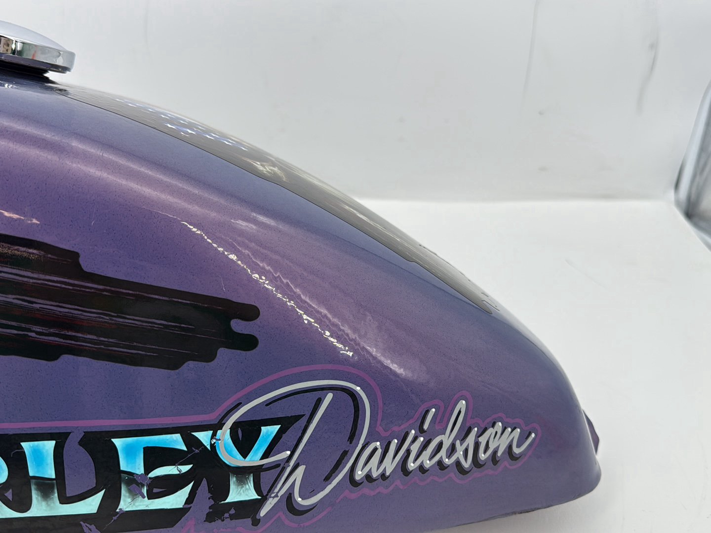 1993 Harley Sportster XLH883H Hugger 883 OEM Fuel Gas Tank Gasoline Reservoir