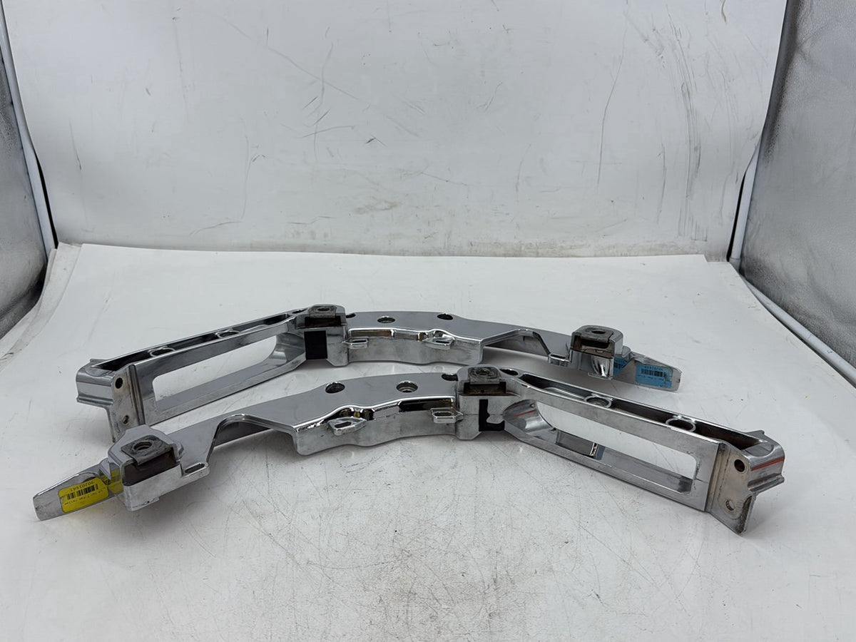 18 Harley Electra Glide Touring OEM Left Right Saddlebag Fender Struts Brackets