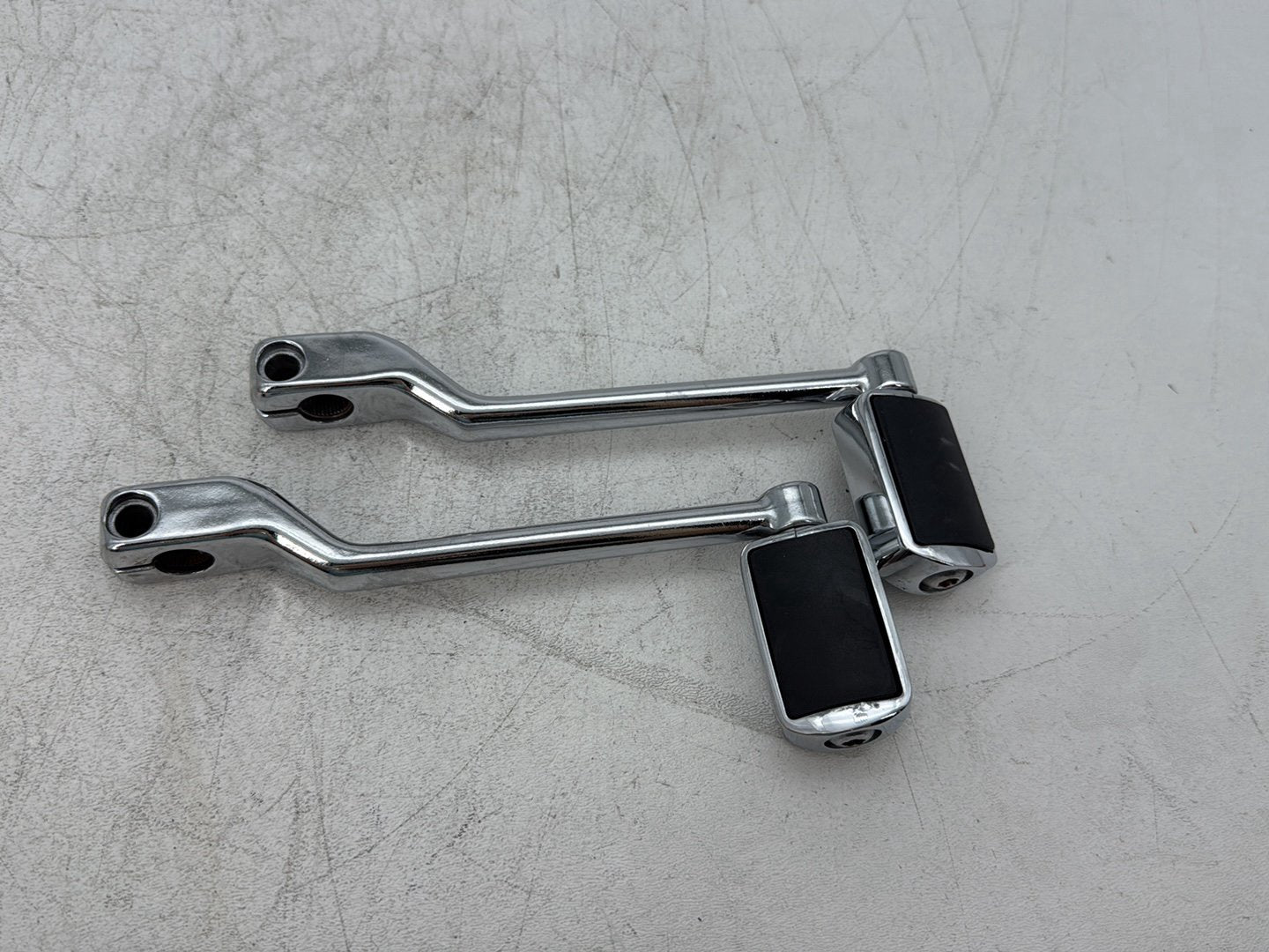 2005 Harley Electra Glide Touring Ultra FLHTCUI OEM Gear Shifter Lever Pedal Pedals