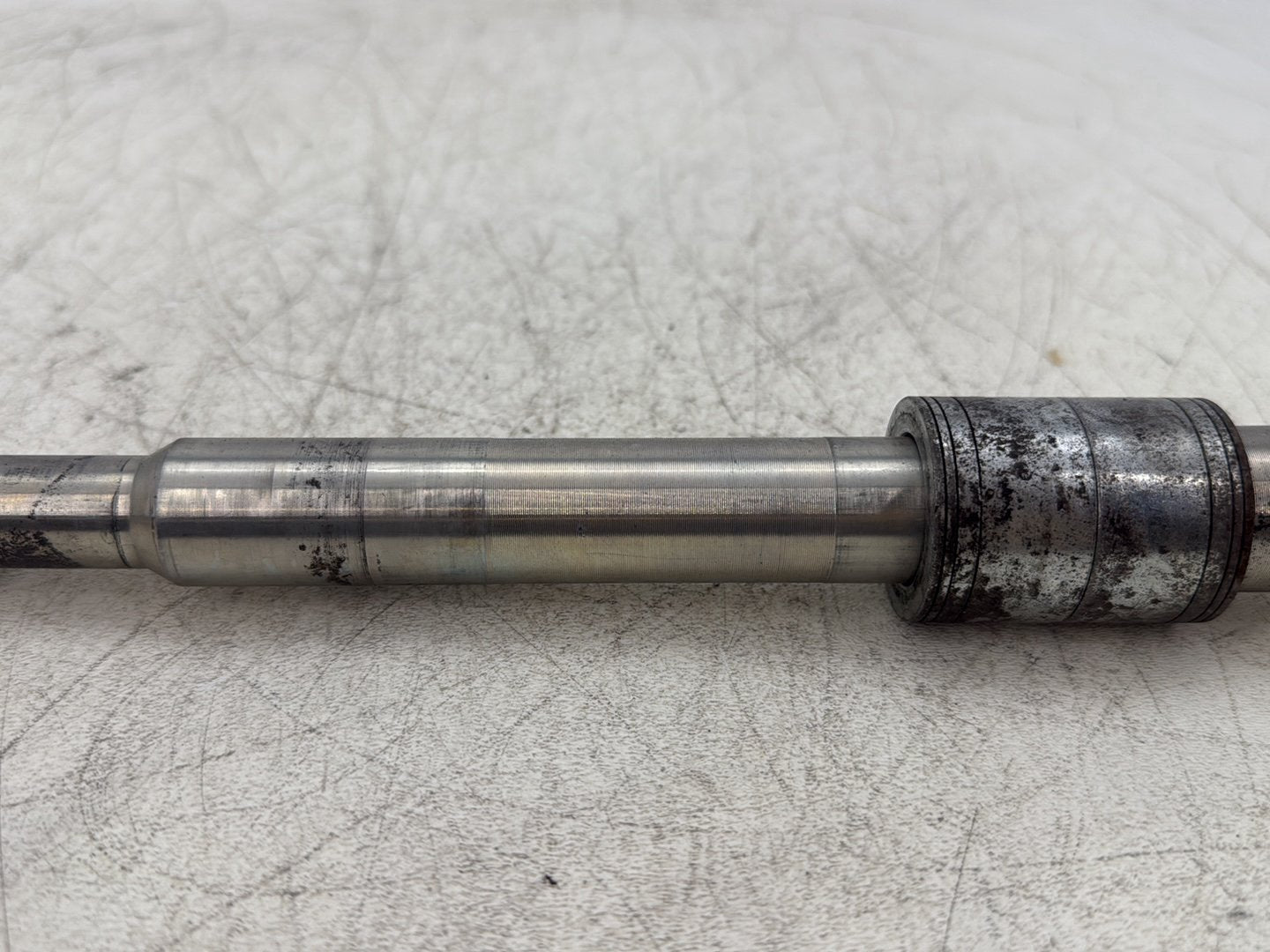 2012 Harley Dyna Super Glide Custom FXDCI OEM Front Wheel Axle Bolt Shaft