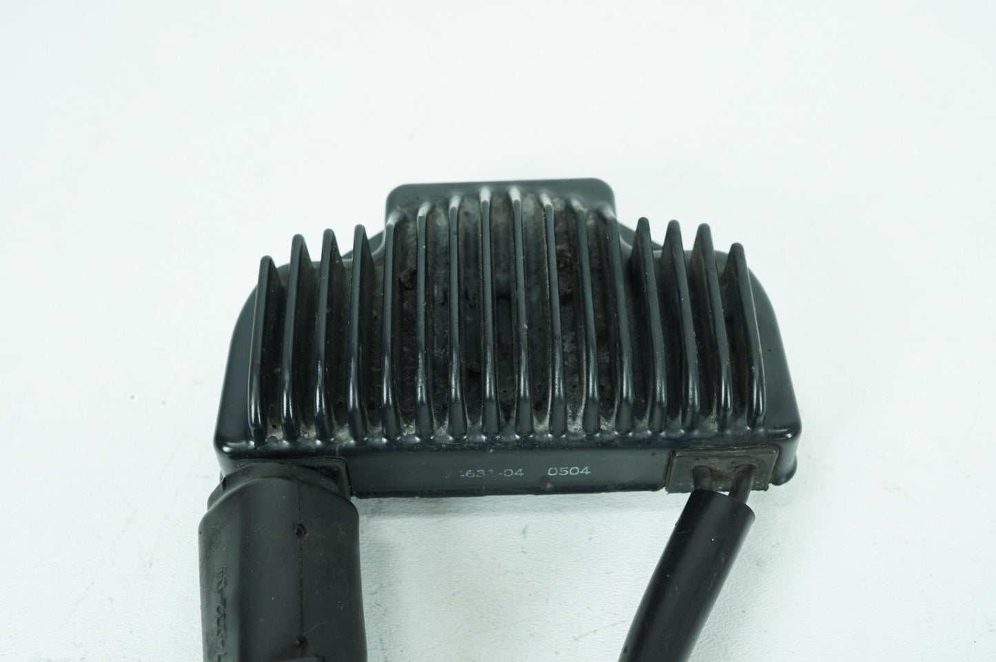 1999 - 2006 Harley-Davidson Dyna Wide Glide Voltage Regulator Rectifier  74631-04