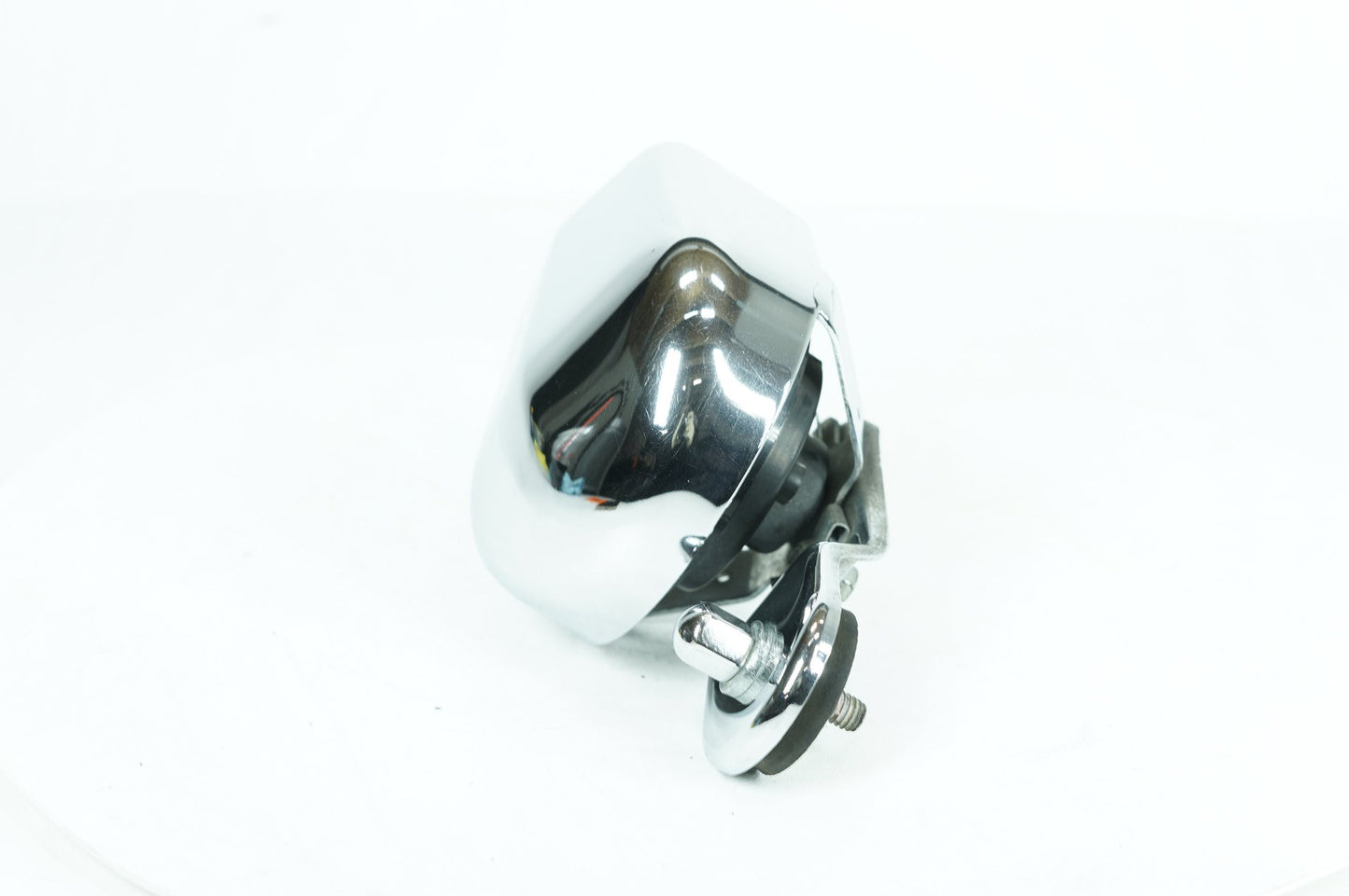 1999 - 2006 Harley-Davidson Softail Fat Boy Horn Signal Klaxon Chrome Cover 69012-93A