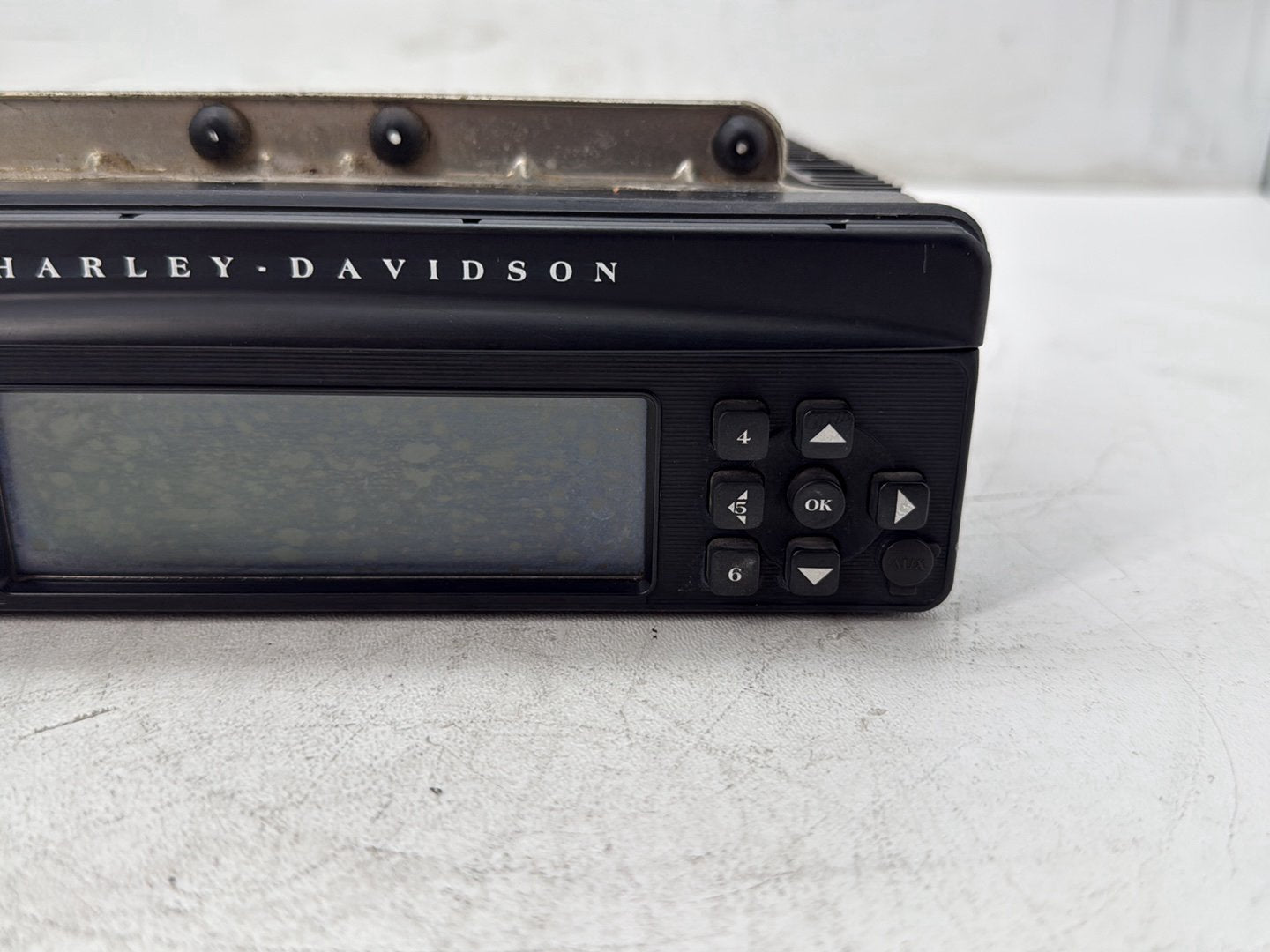 2006 Harley Touring FLHTCI Electra Glide Classic OEM Harman Kardon AM FM CD Radio Player