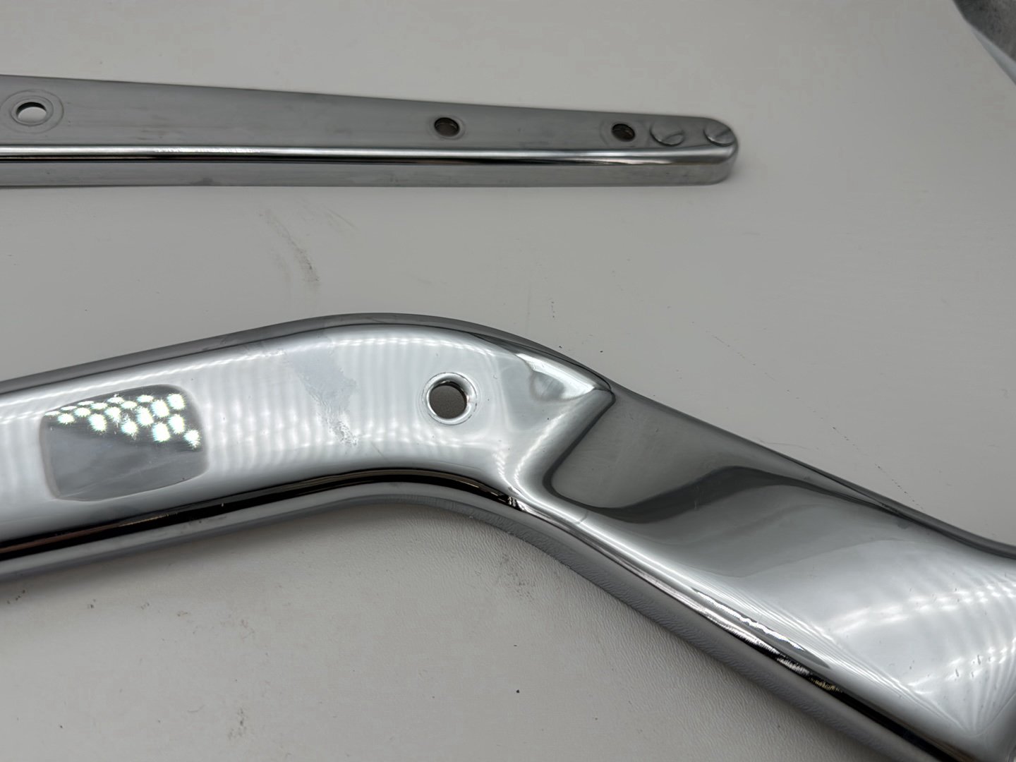 2008 Harley Softail Deluxe FLSTN OEM Rear Left Right Fender Struts Bracket