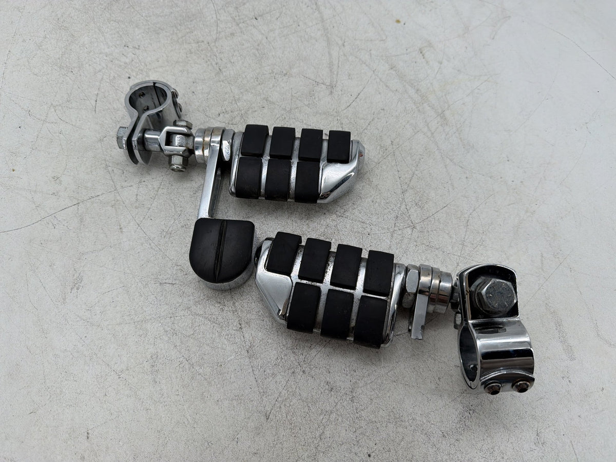 2010 Harley Electra Glide Touring Ultra OEM Front Right Left Highway Foot Pegs