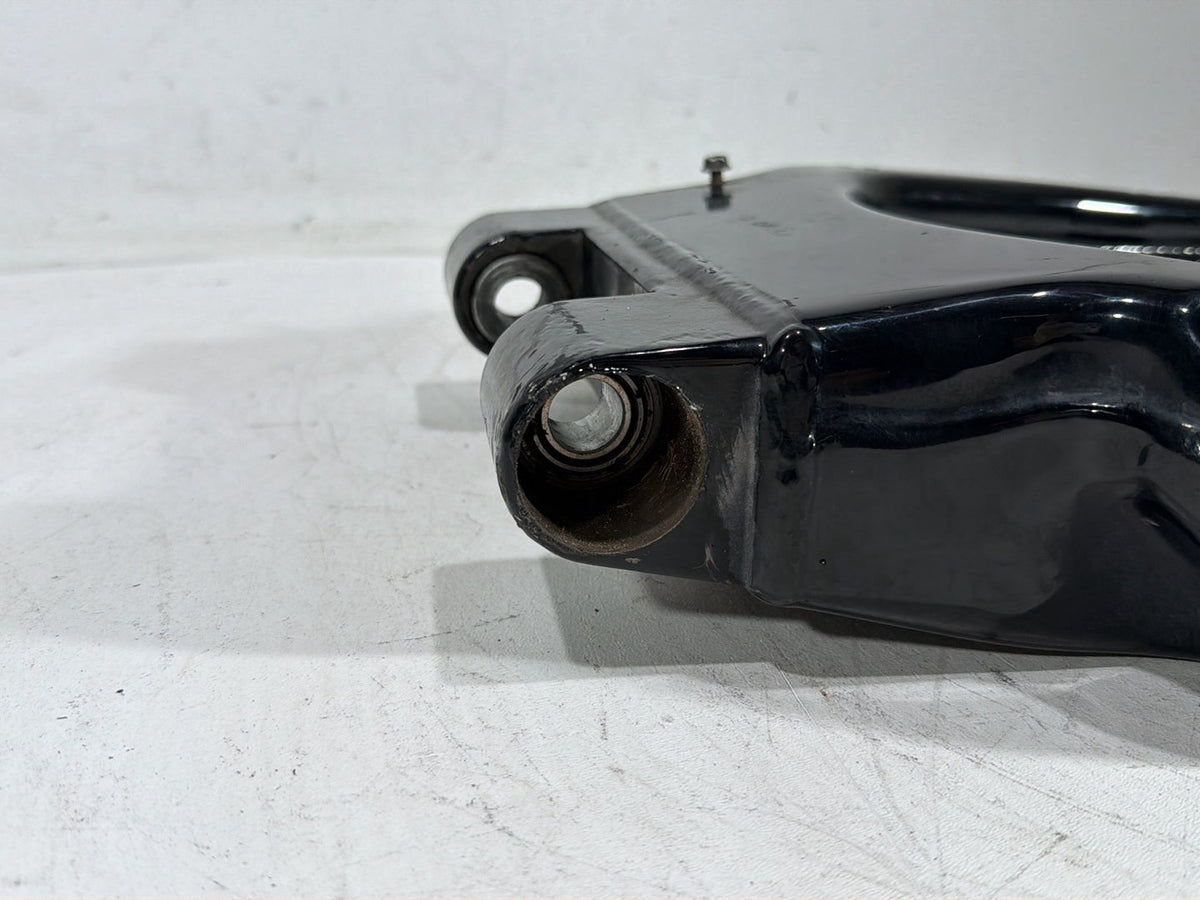 2010 Harley Road King Touring Classic OEM Rear Fork Swingarm Swing Arm