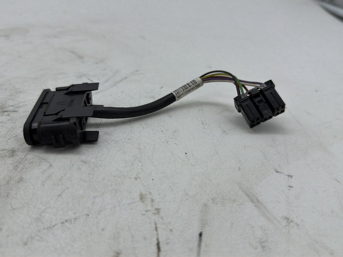 2011 Harley Road Glide Touring FLTRX OEM Dash Indicator Lamp Wire Plug 68789-96A