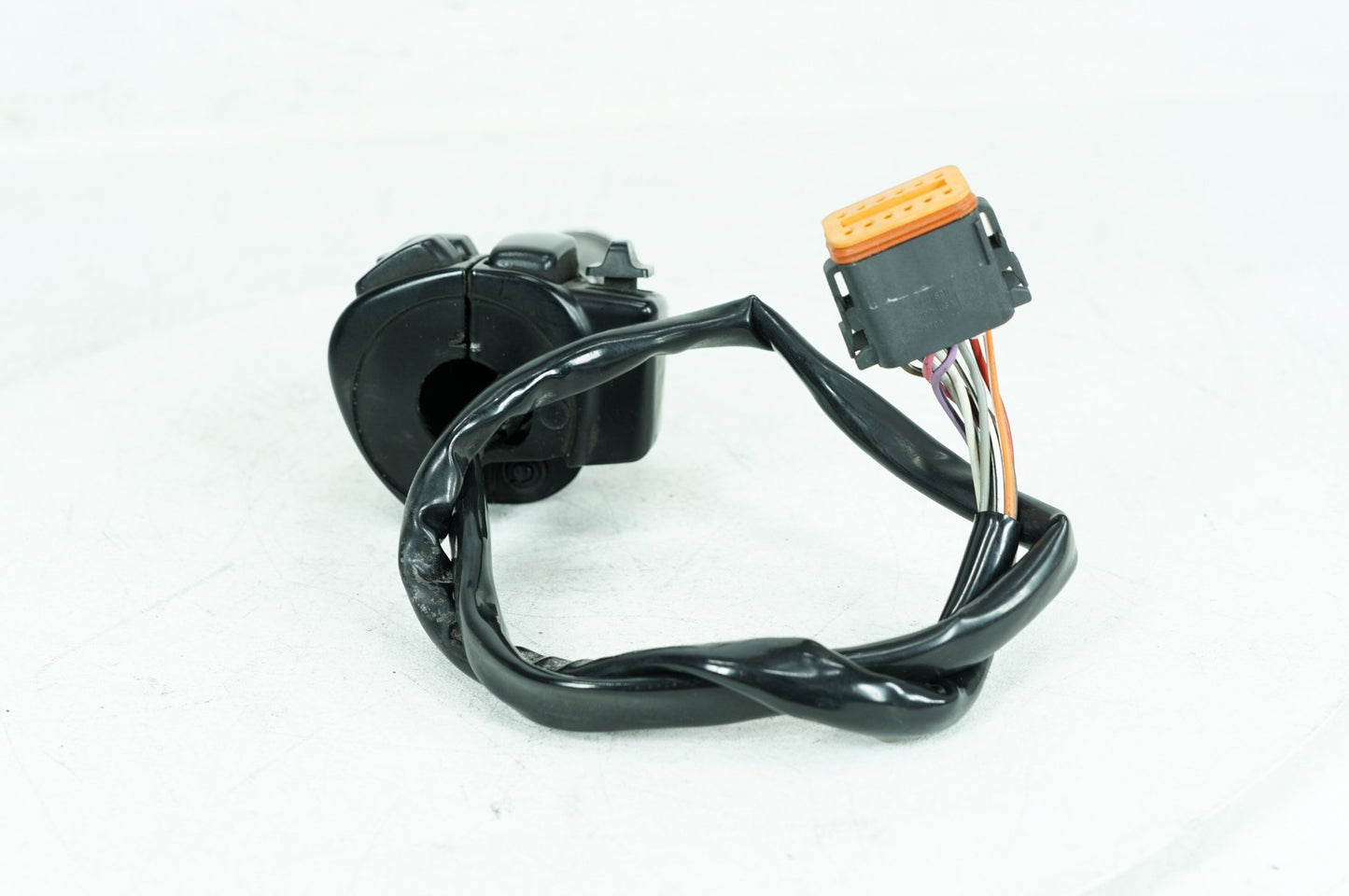 1999 - 2006 Harley-Davidson Touring Electra Glide Classic Right Engine Start Kill Switches Controls 71684-06A