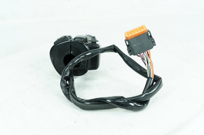 1999 - 2006 Harley-Davidson Touring Electra Glide Classic Right Engine Start Kill Switches Controls 71684-06A
