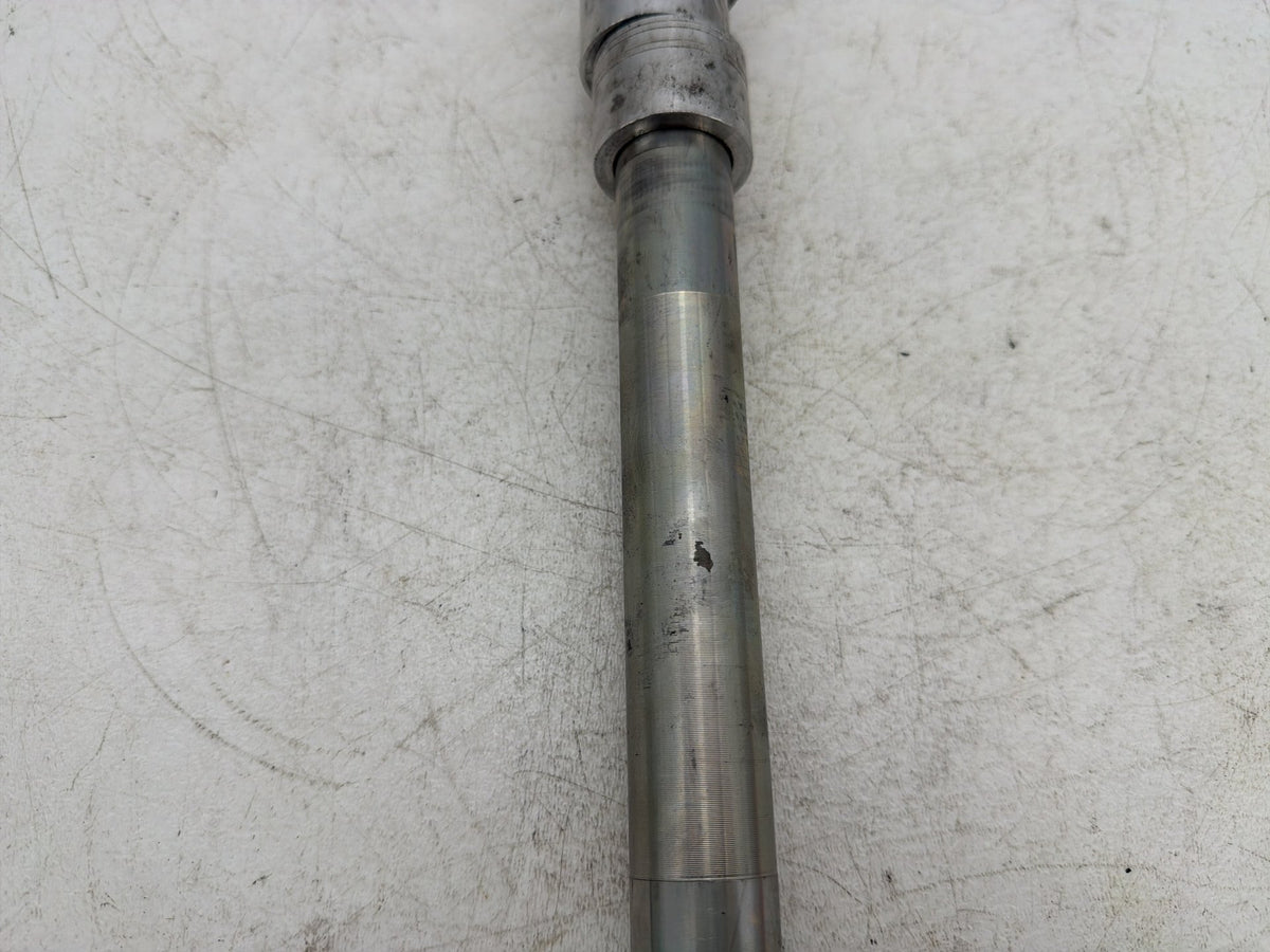 2009 Harley Street Glide Touring FLHX OEM Front Wheel Axle Bolt Shaft