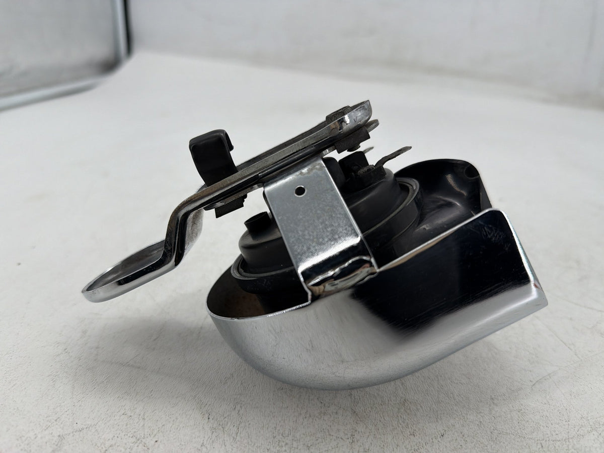 2002 Harley Electra Glide Touring FLHT OEM Horn Signal Klaxon Chrome Cover