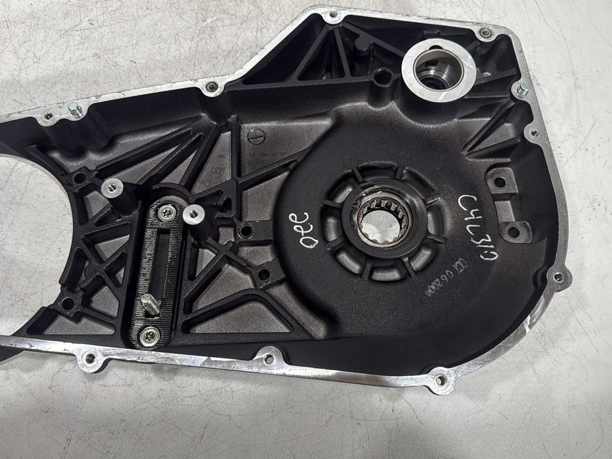 2005 Harley Softail Fat Boy FLSTF OEM Inner Primary Clutch Cover